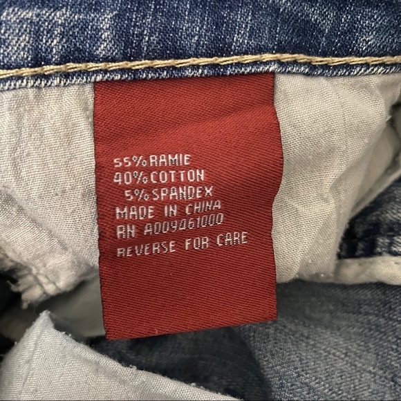 Cache High Rise Beaded Flared Leg Jeans - Picture 7 of 9